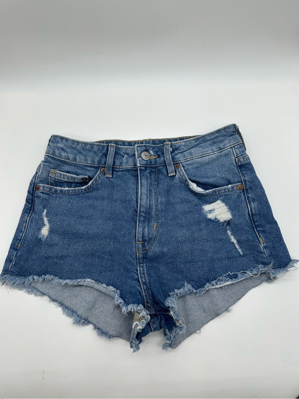 H&M Divided Denim Shorts Women's Size 4 Blue Distressed Frayed Hem High Rise Raw